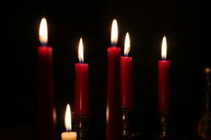 candles-910494_960_720